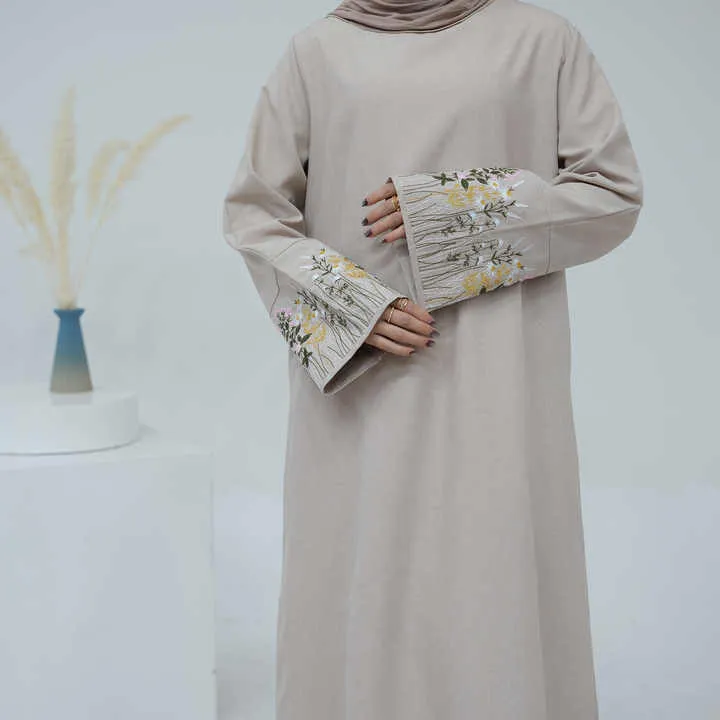 عباية طويلة جديدة - New Arrivals Long Abaya