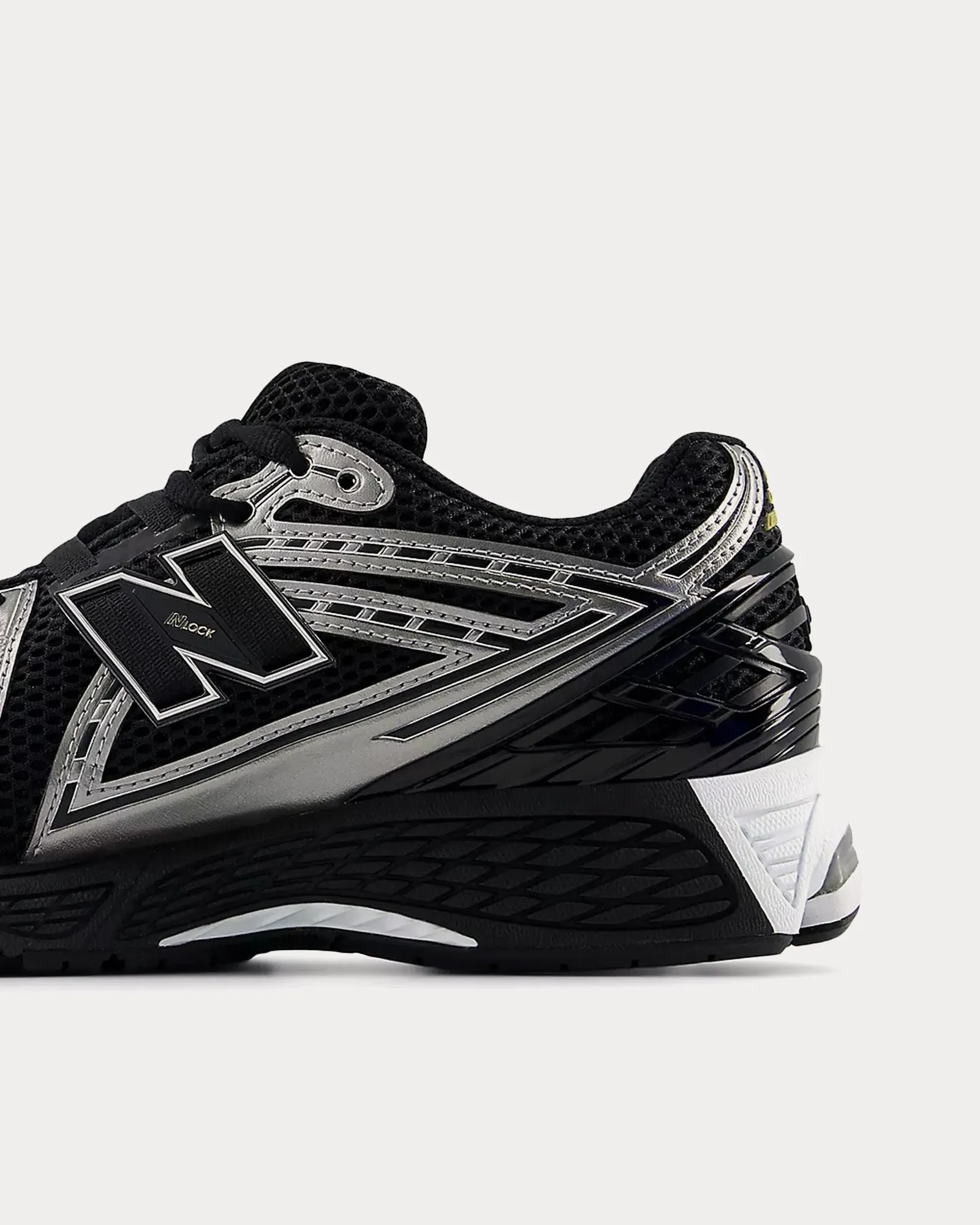 1906r Black / Dark Silver Metallic / Gold Metallic Low Top Sneakers