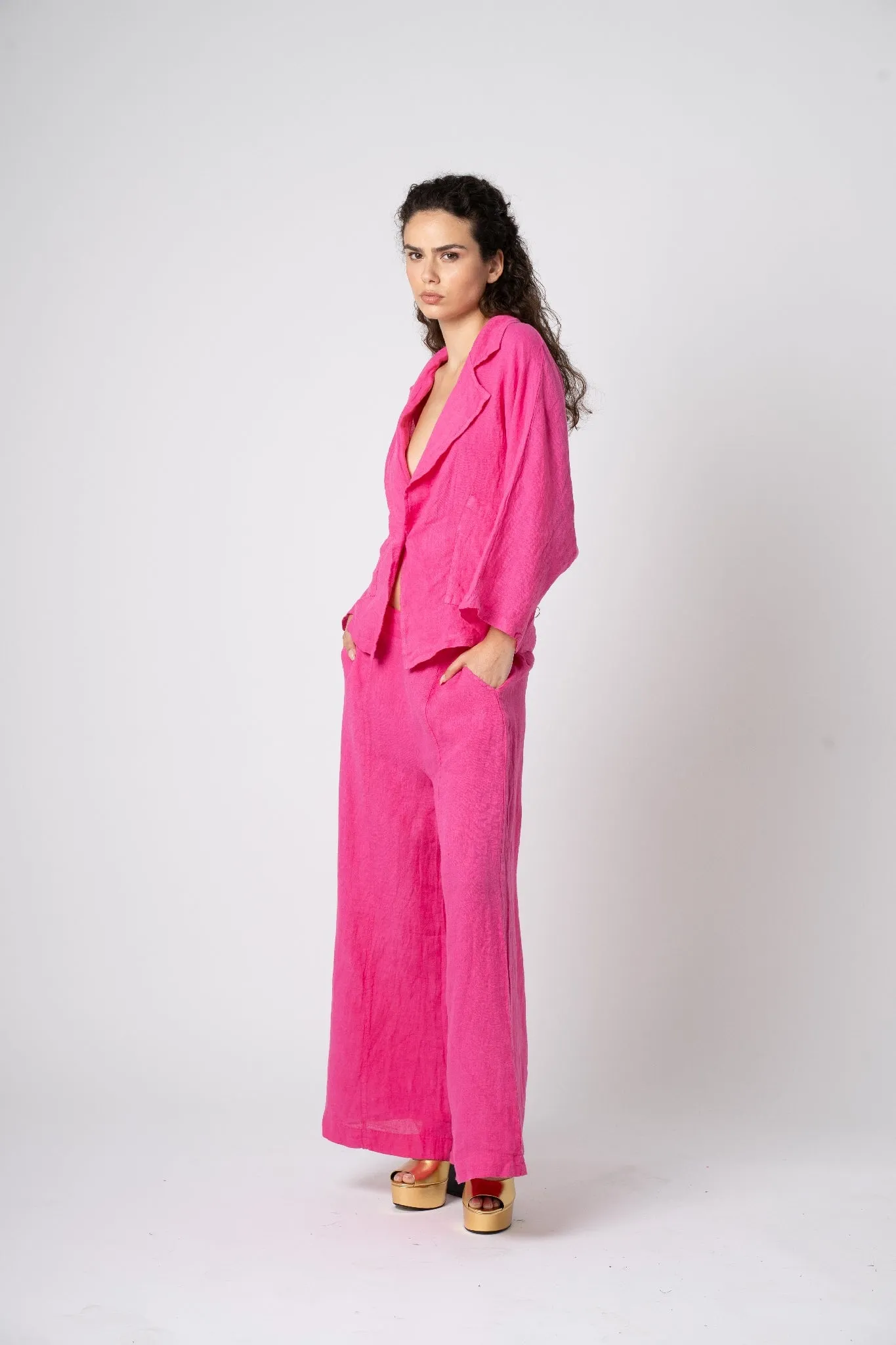 Astrid  Hampton Crop Blazer