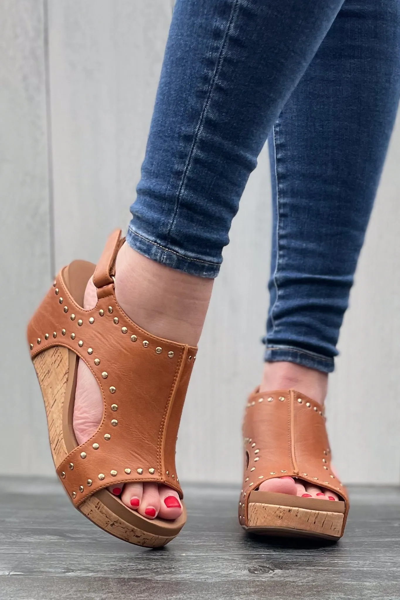 Corkys Carley in Cognac with Studs