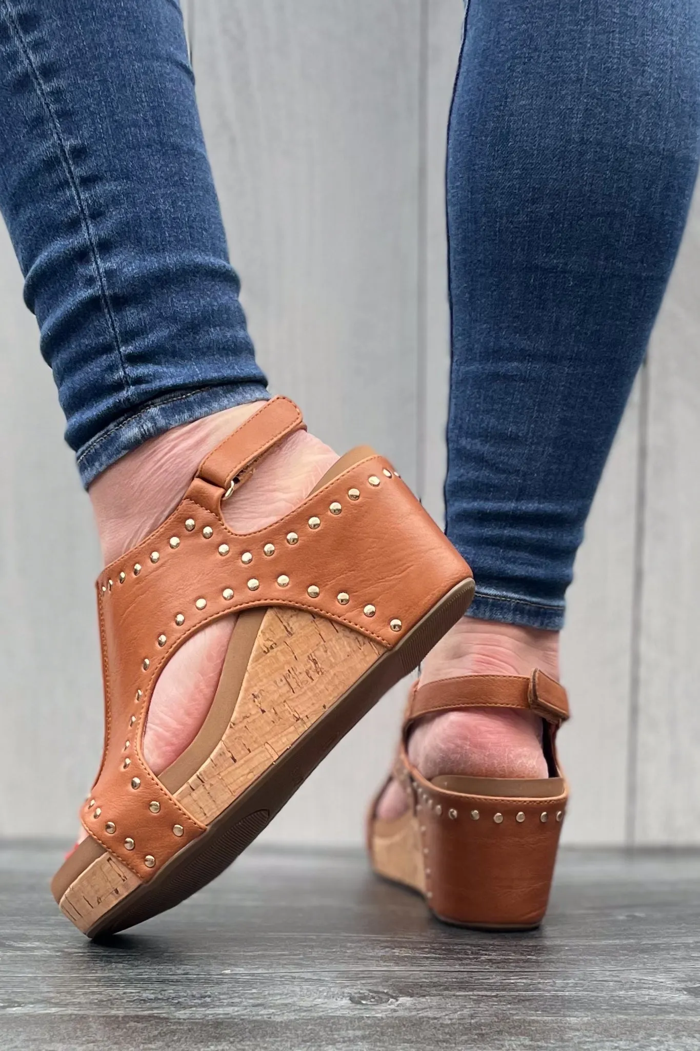 Corkys Carley in Cognac with Studs