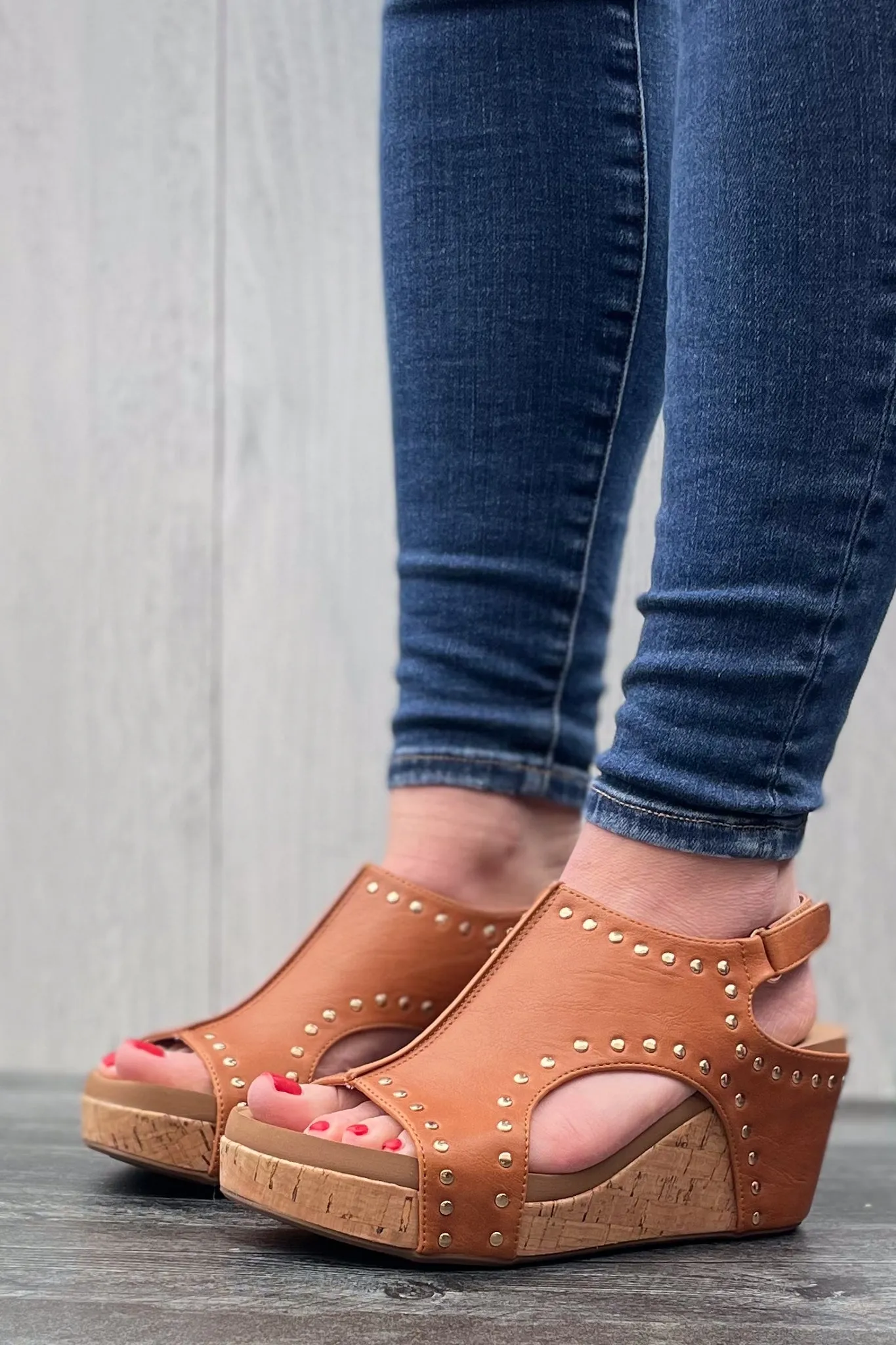 Corkys Carley in Cognac with Studs