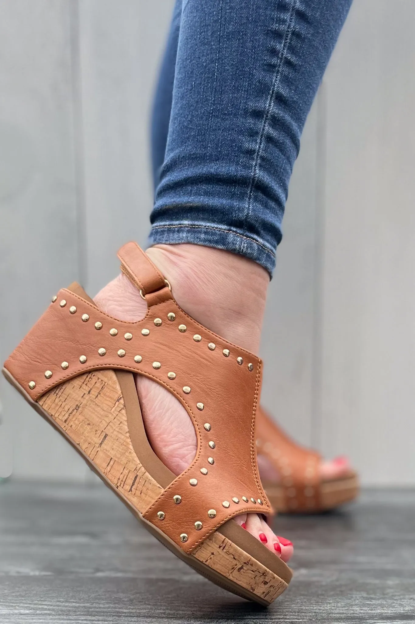 Corkys Carley in Cognac with Studs
