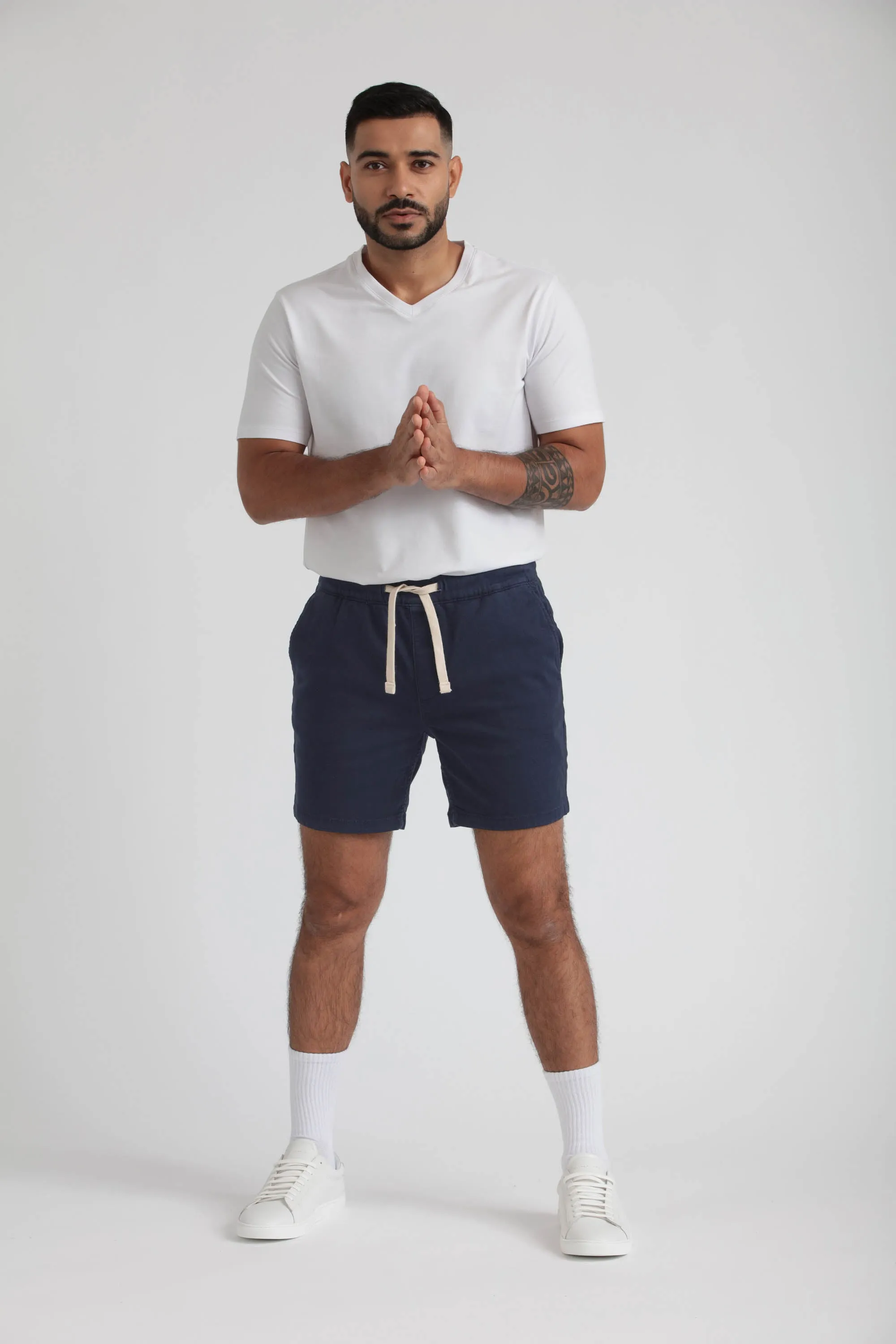Everyday Comfort Shorts (Slim Fit) / Light Khaki & Navy