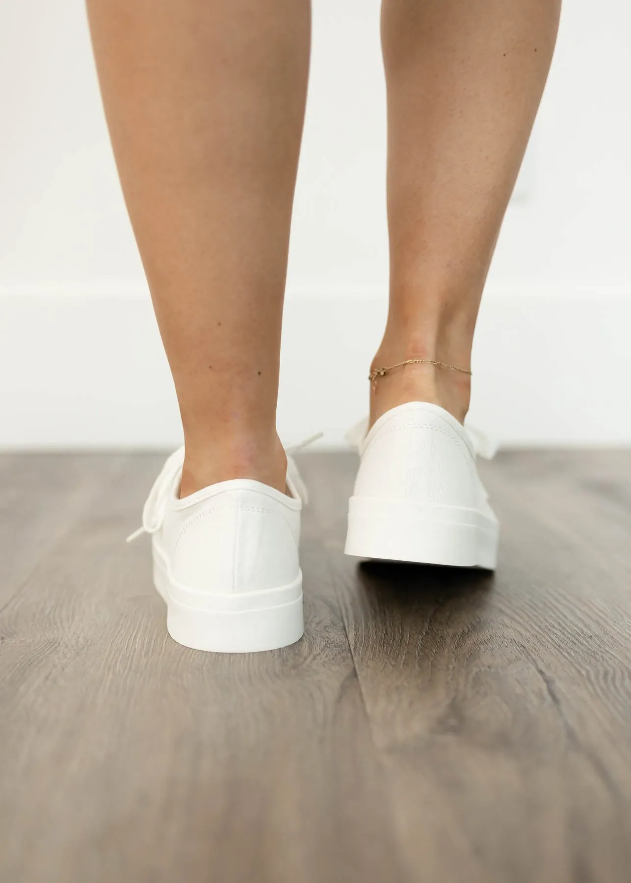 Gina White Sneakers