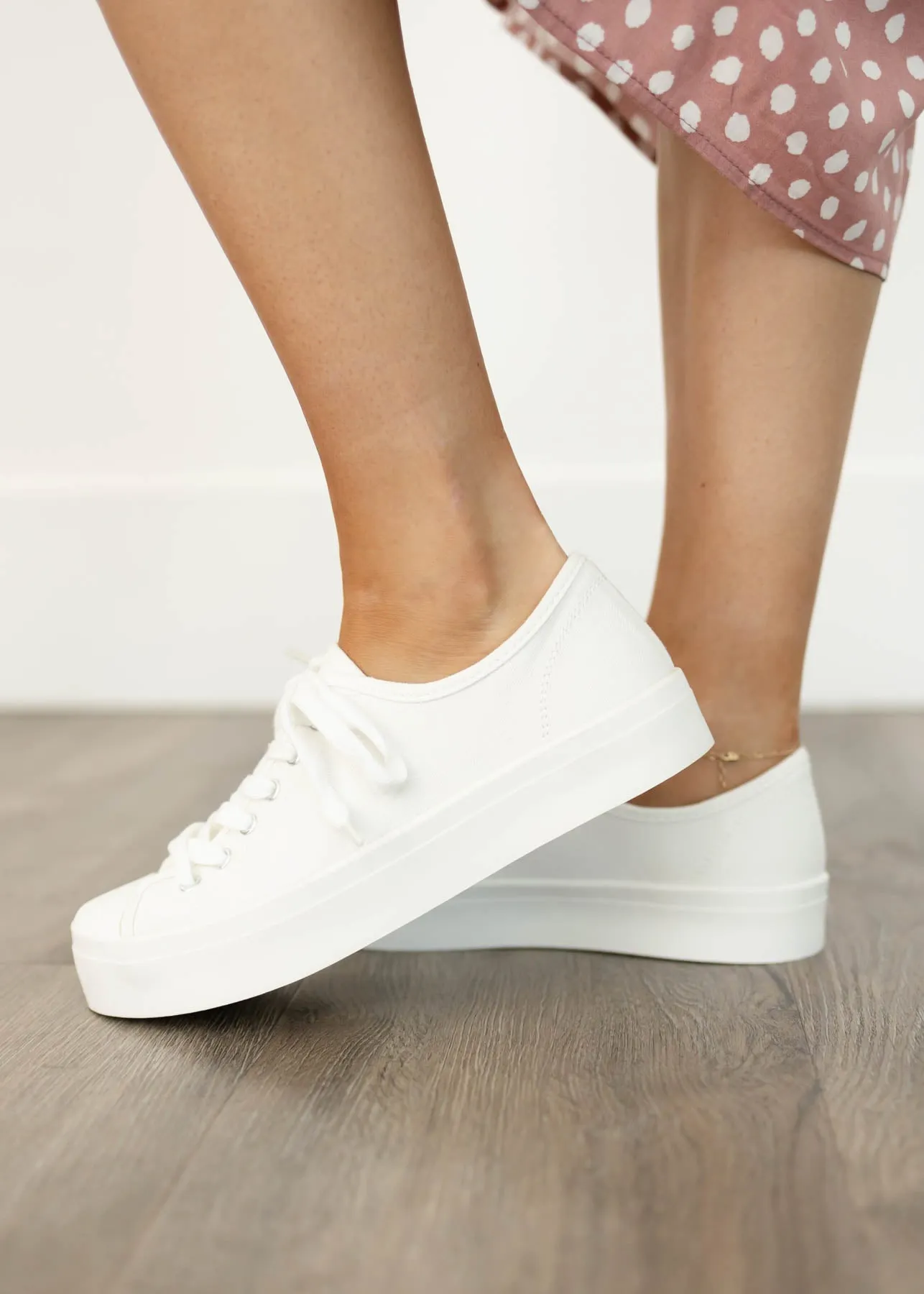 Gina White Sneakers