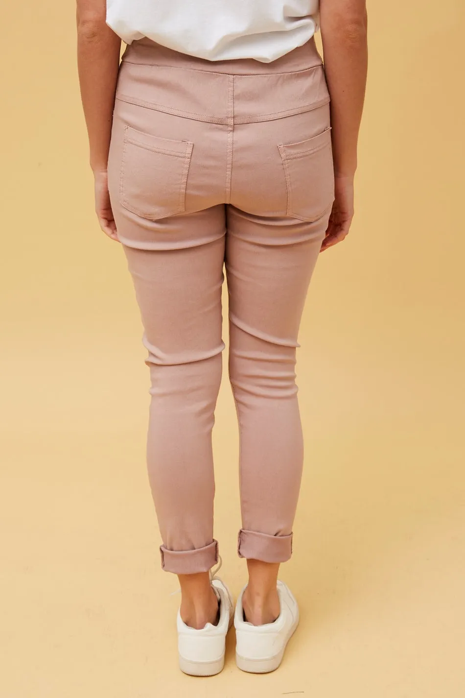 JANJA DIAMANTE WINGS JOGGER PANTS