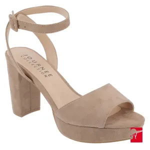 Journee Collection Nairri Sandals NEW size 8