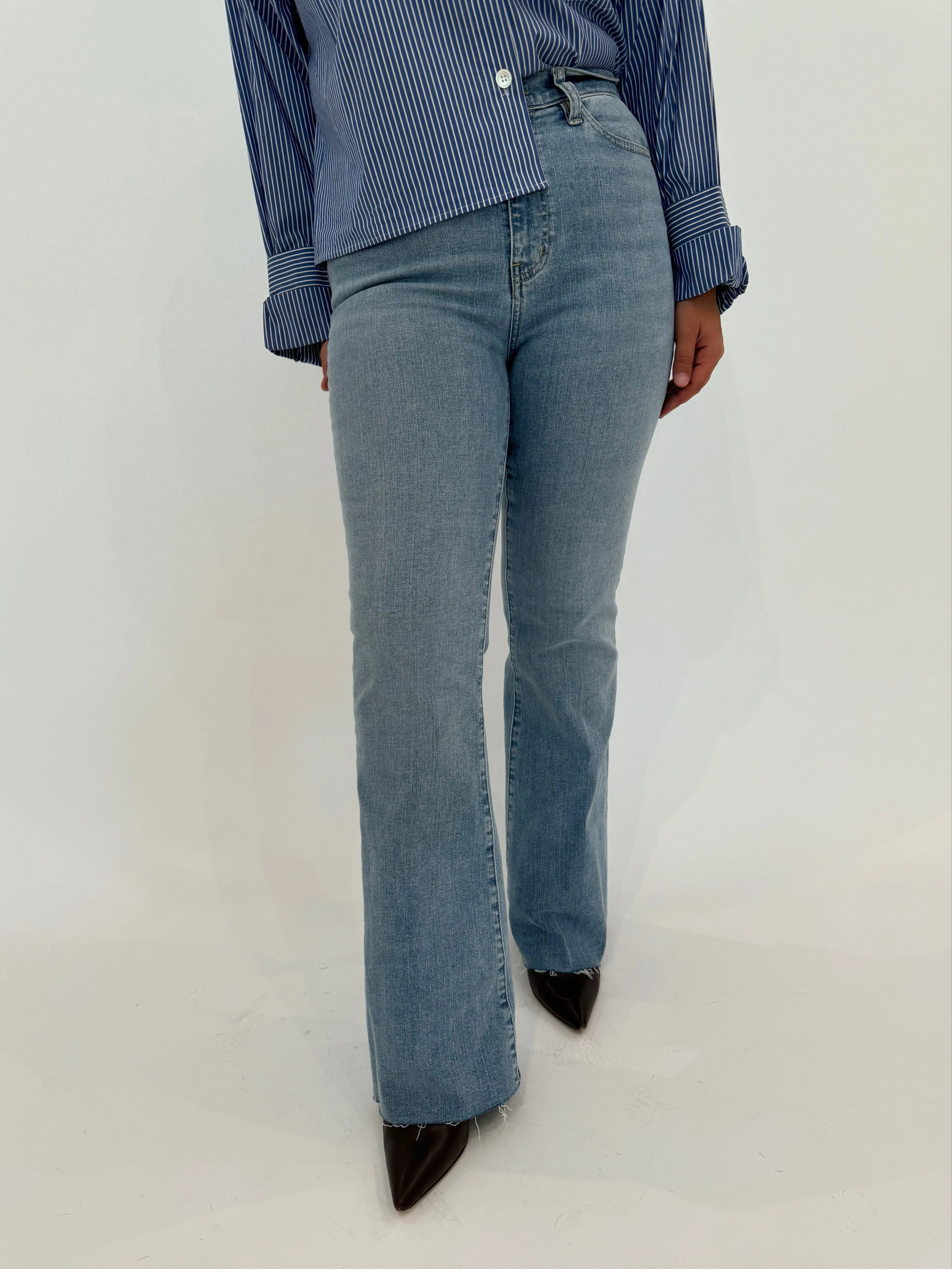Le Easy Flare Raw Fray Jeans