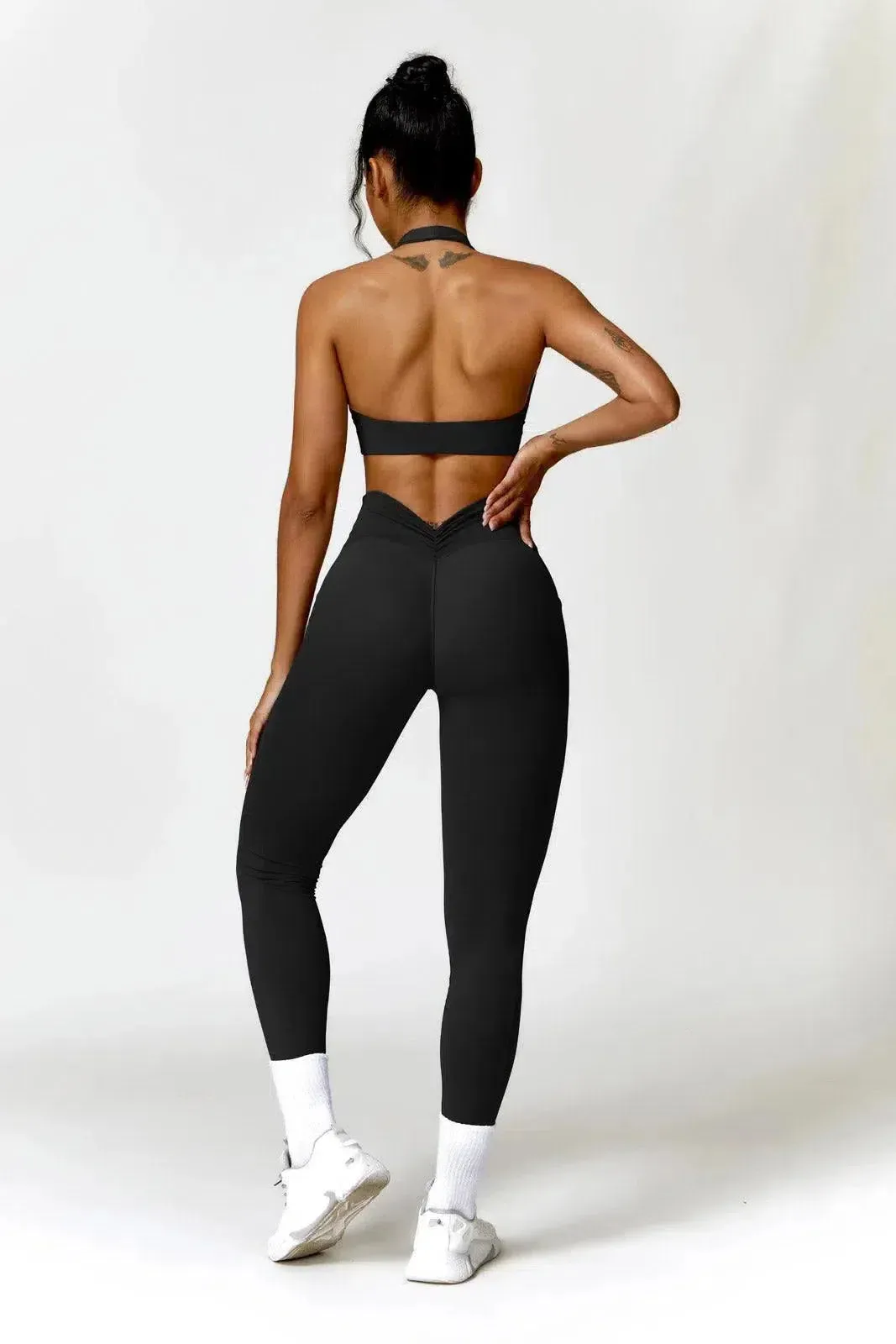 Mahina – Ruched detail – Sports bra & leggings set