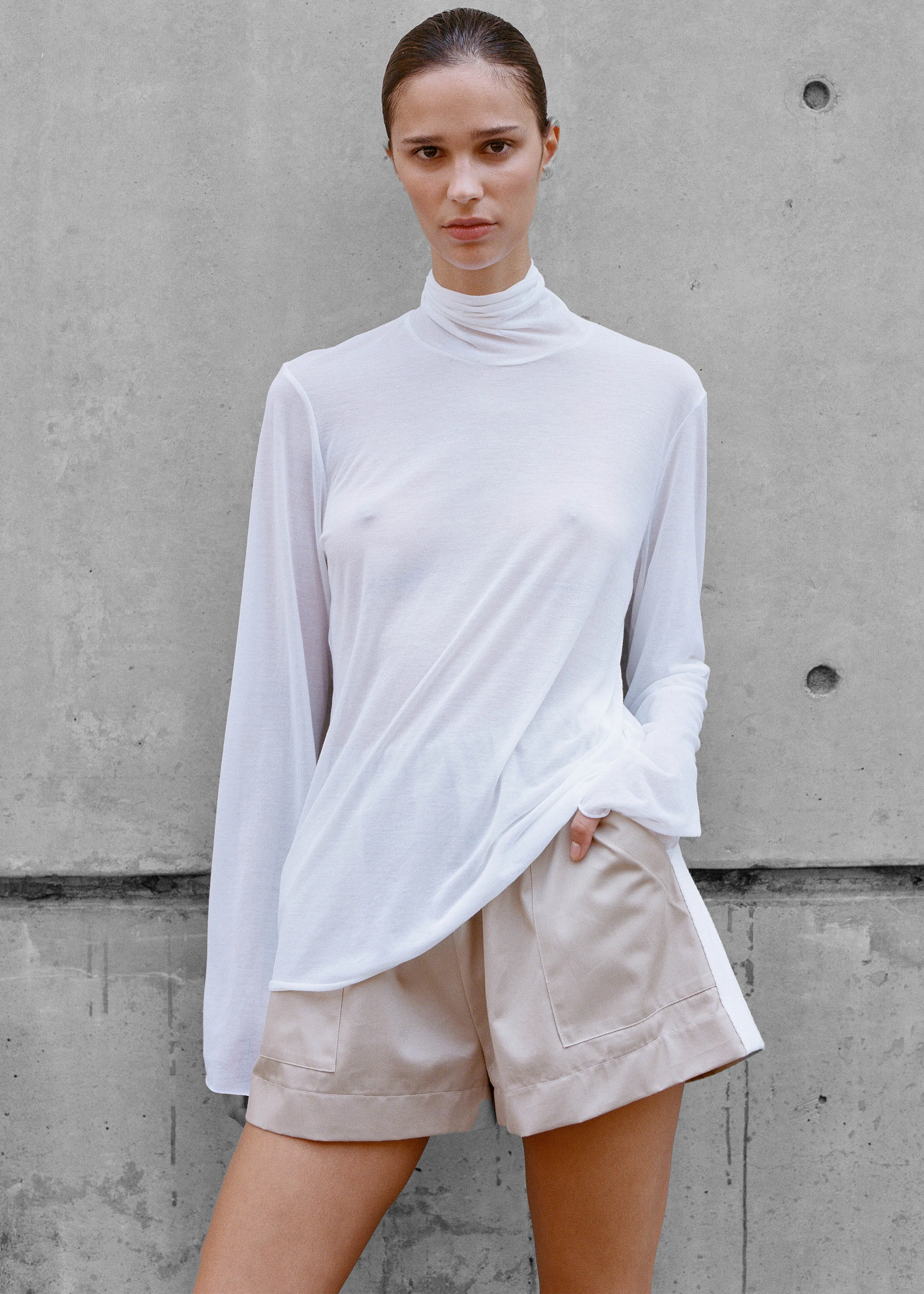 Matin Fine Cotton Knit Turtleneck - White
