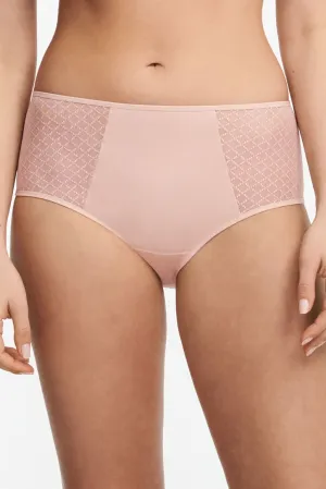 Norah Chic Full Brief