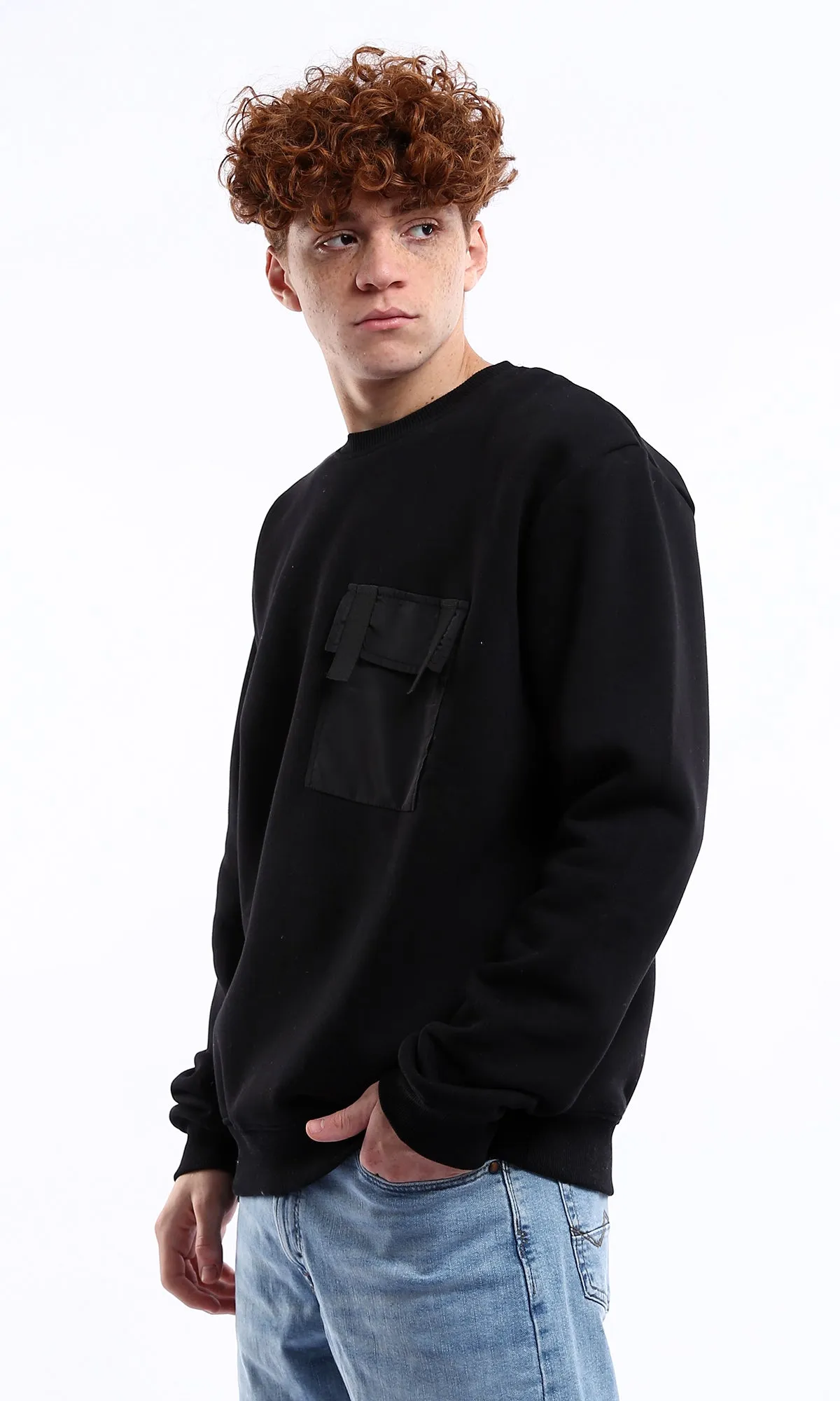 O175662 Black Round Neck Solid Winter Sweatshirt