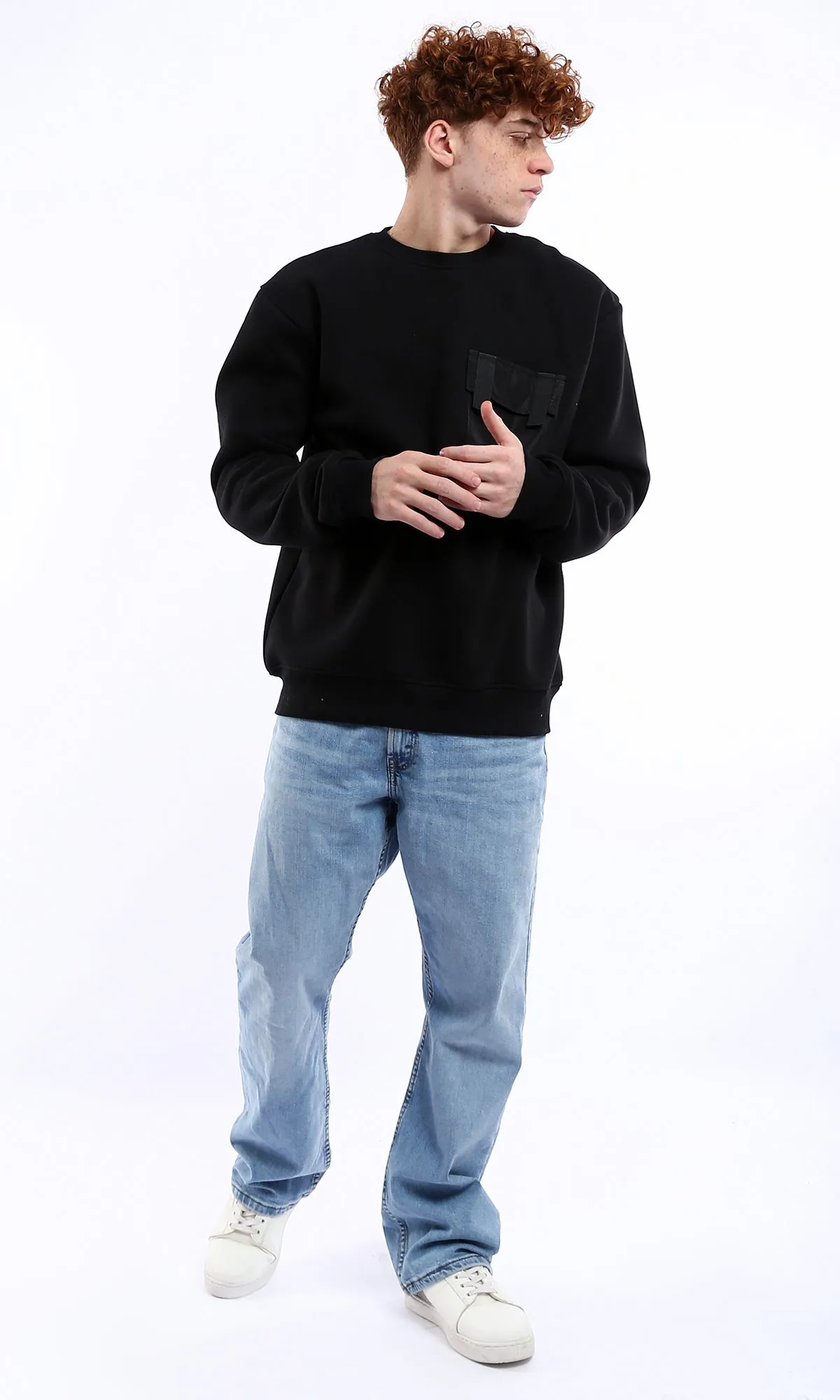 O175662 Black Round Neck Solid Winter Sweatshirt