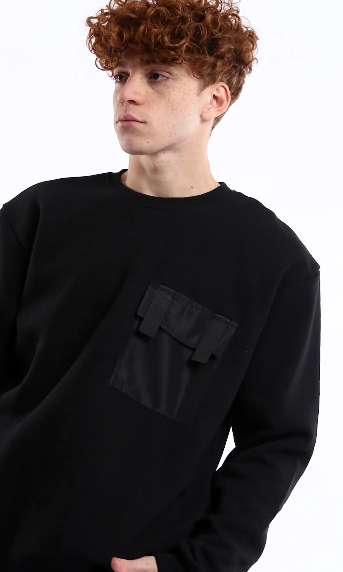 O175662 Black Round Neck Solid Winter Sweatshirt