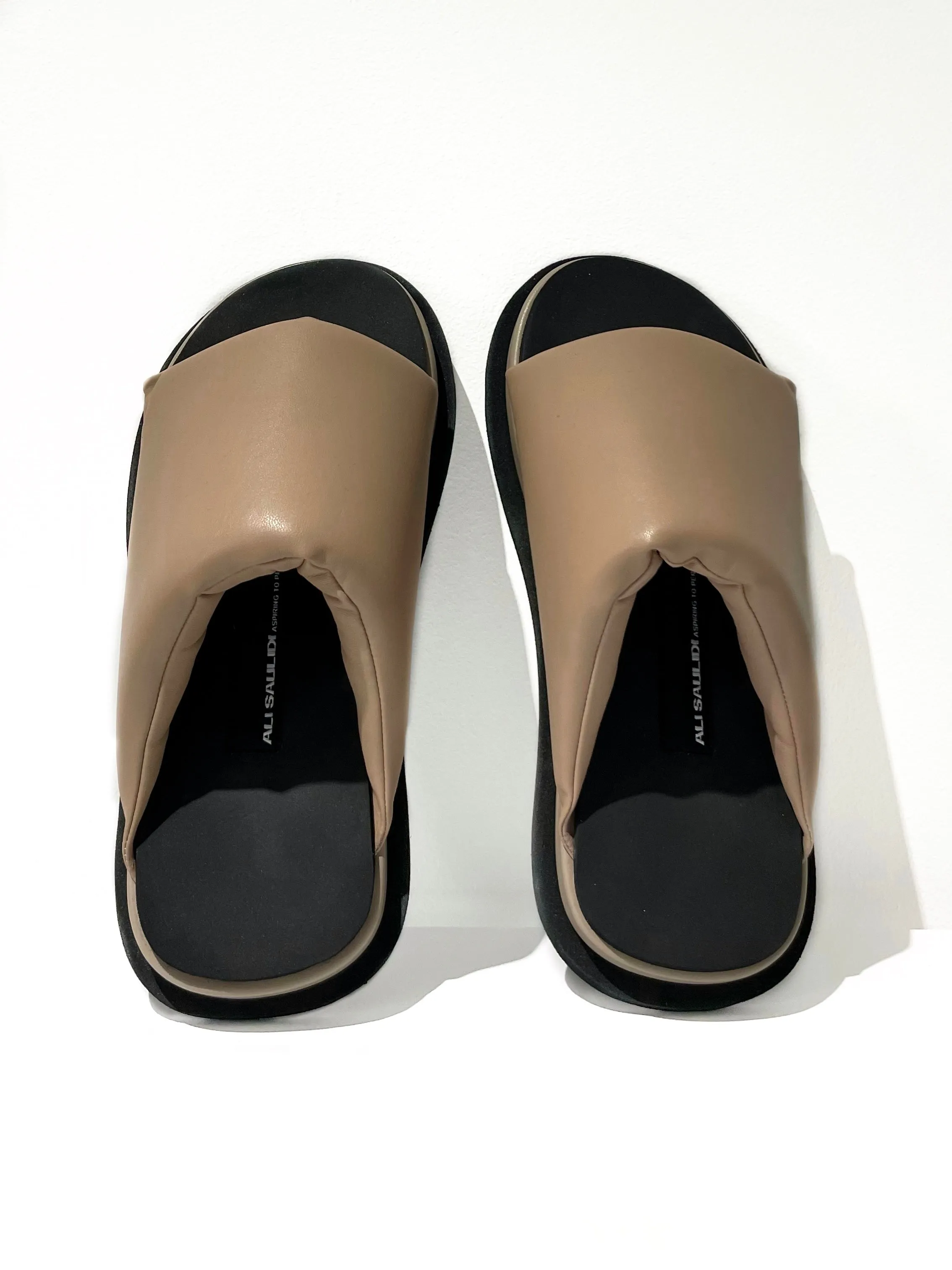 Puffer Flats Nude